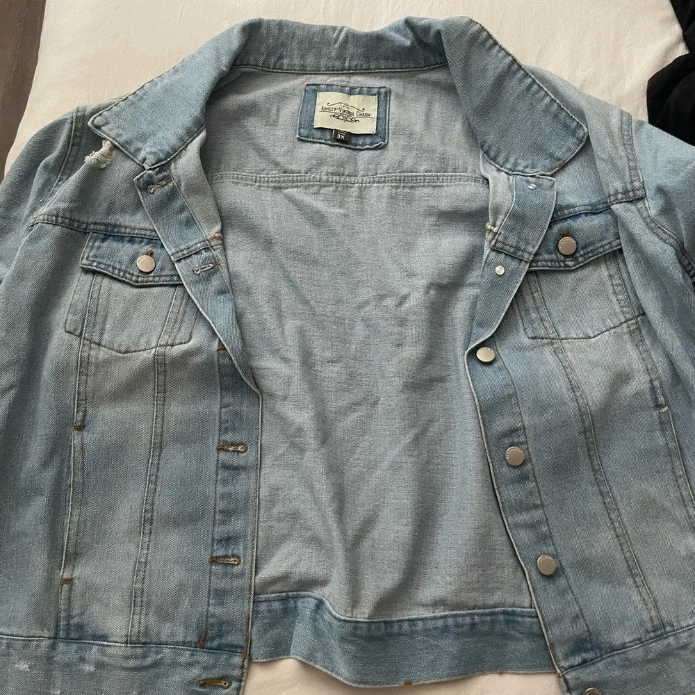 Distressed Jean Jacket - Picture 5 of 5